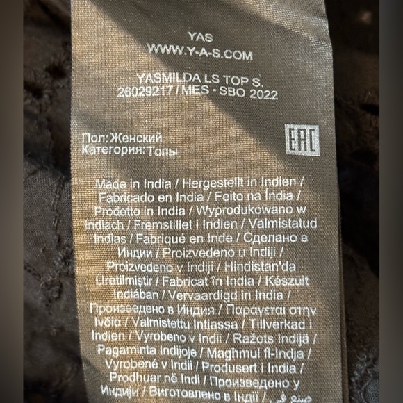 Y.A.S ‘Milda’ Black Floral Eyelet Ruffle V-Neck XL Peplum Top Cotton Long-Sleeve - Picture 5 of 9